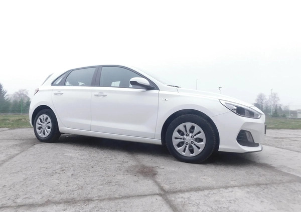 Hyundai I30 cena 48900 przebieg: 223500, rok produkcji 2018 z Jarosław małe 352